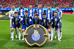 波尔图则需通过还击和敌手焦点区域传球